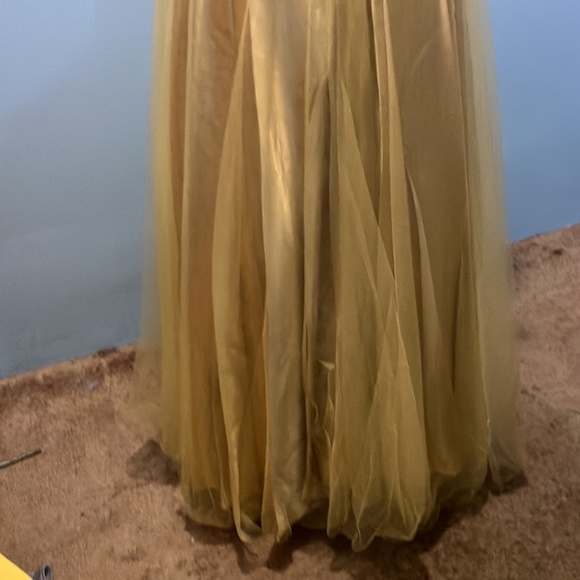 Gold princess promo dress - Picture 5 of 6